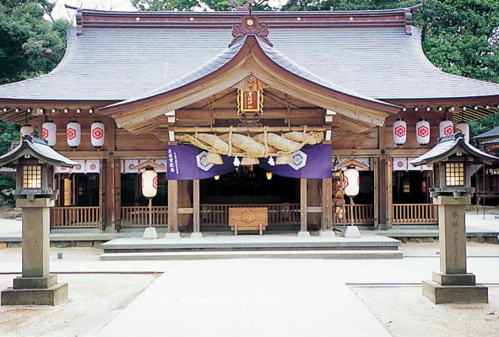 縁結びの神社「八重垣神社」で“縁占い”