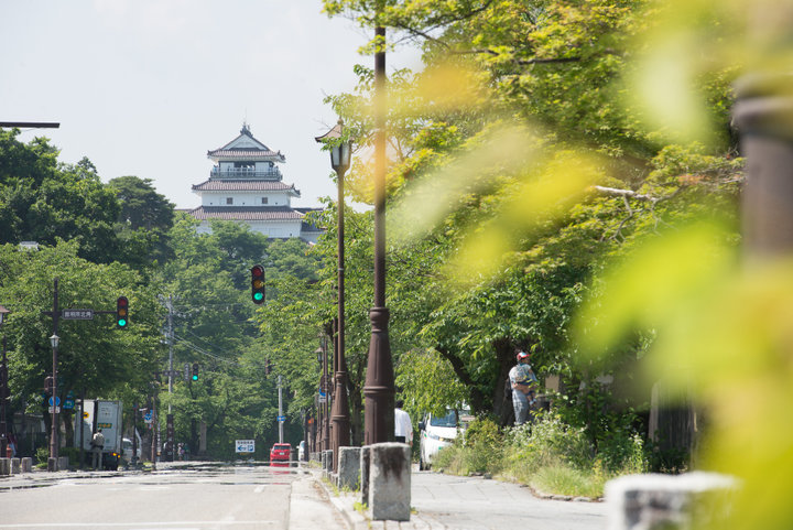 城下町・会津若松で、風情あふれる街並みに癒される