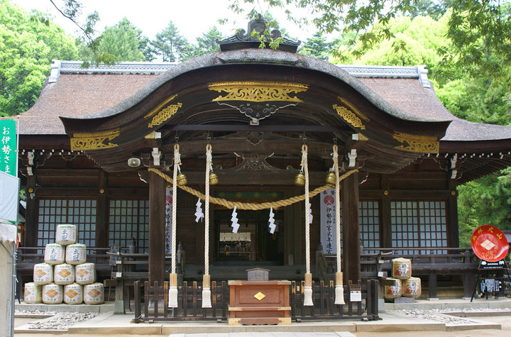 勝運にご利益がある「武田神社」で仕事や転職の成功を祈願
