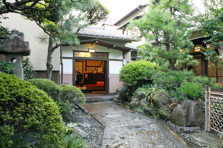 名古屋の味、ひつまぶしを名店で味わう